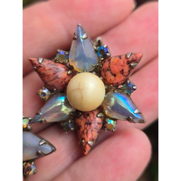 Vintage 1950's HOBE Hobé Star Shaped Faux Pearl & Art Glass Clip On Earrings - Picture 4 of 10